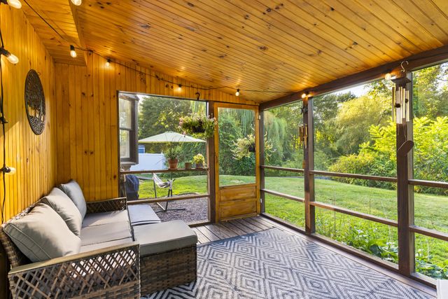 262 Main St, Rowley, MA 01969