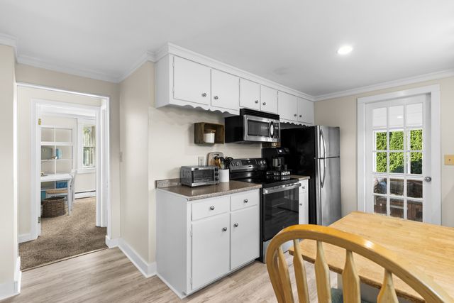 262 Main St, Rowley, MA 01969