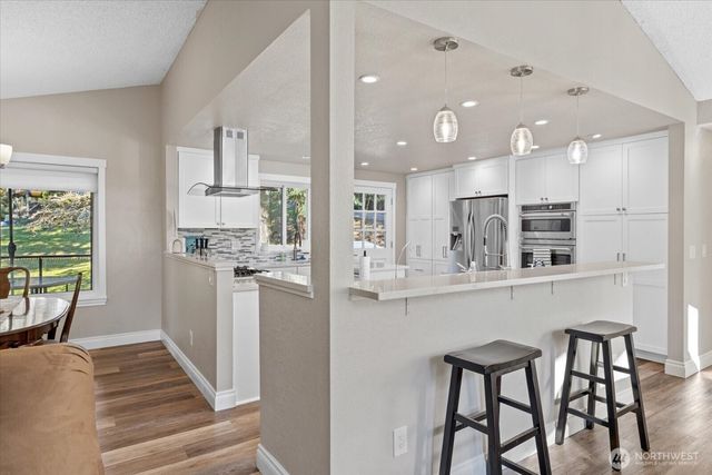 3718 NE 189th Place, Lake Forest Park, WA 98155