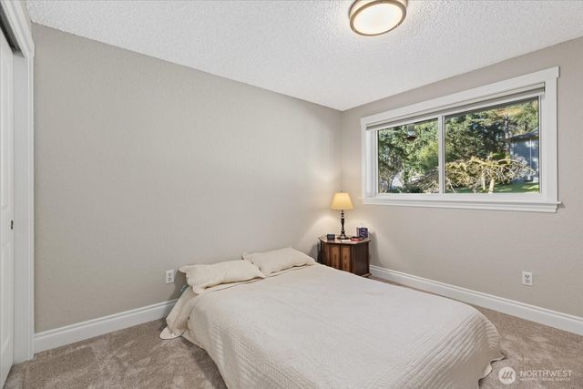 3718 NE 189th Place, Lake Forest Park, WA 98155