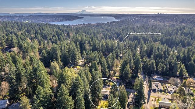 3718 NE 189th Place, Lake Forest Park, WA 98155