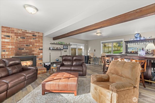 3718 NE 189th Place, Lake Forest Park, WA 98155
