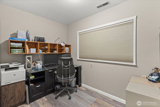 3718 NE 189th Place, Lake Forest Park, WA 98155