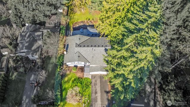 3718 NE 189th Place, Lake Forest Park, WA 98155