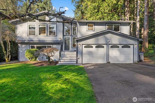 3718 NE 189th Place, Lake Forest Park, WA 98155