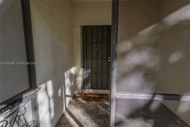 8931 N New River Canal Road 1E, Plantation, FL 33324