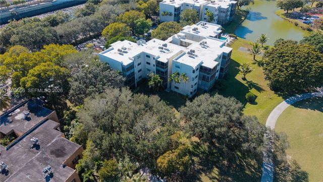 8931 N New River Canal Road 1E, Plantation, FL 33324
