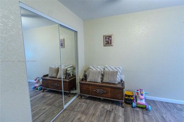 8931 N New River Canal Road 1E, Plantation, FL 33324