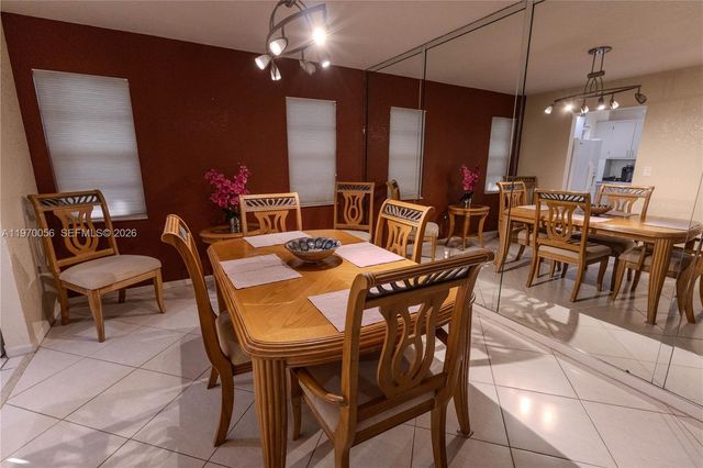 8931 N New River Canal Road 1E, Plantation, FL 33324