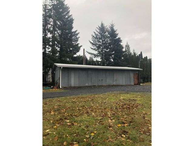 1441 W MAIN St, Molalla, OR 97038