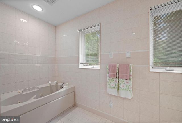 6 HUNT CLUB LN, Malvern, PA 19355