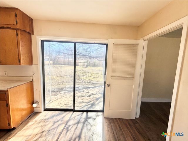 910 Leonhard Street, Copperas Cove, TX 76522