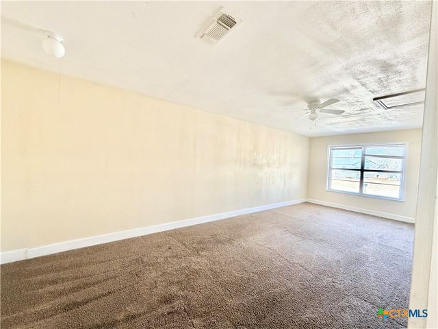 910 Leonhard Street, Copperas Cove, TX 76522