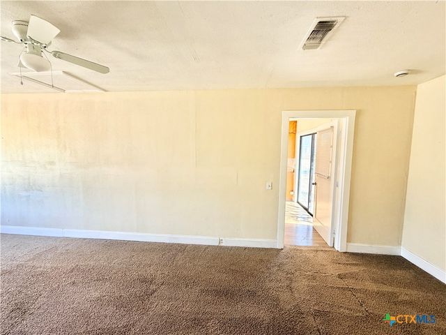 910 Leonhard Street, Copperas Cove, TX 76522