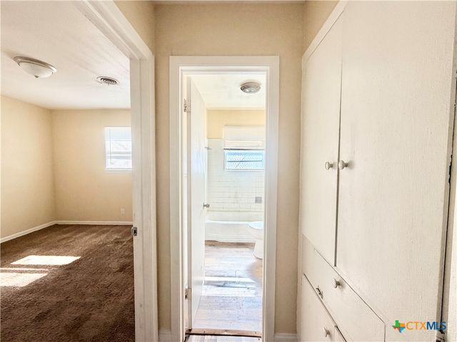 910 Leonhard Street, Copperas Cove, TX 76522