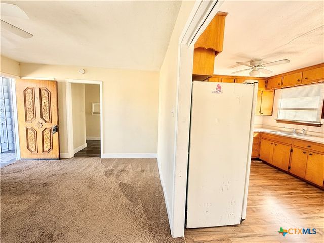 910 Leonhard Street, Copperas Cove, TX 76522