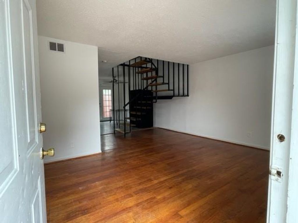 3882 Parklane Drive, Clarkston, GA 30021