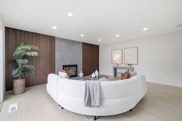 587 Chardonnay Drive, Fremont, CA 94539