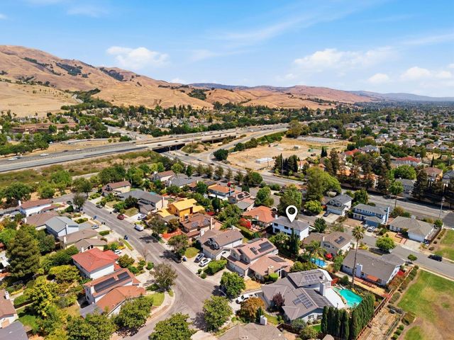 587 Chardonnay Drive, Fremont, CA 94539
