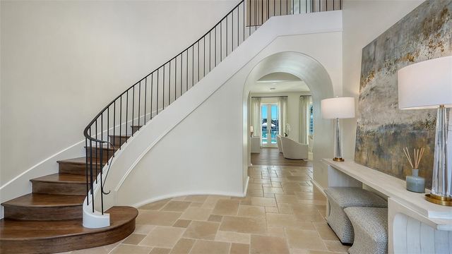 70 LIGHTHOUSE POINT DRIVE, Longboat Key, FL 34228