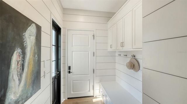 70 LIGHTHOUSE POINT DRIVE, Longboat Key, FL 34228