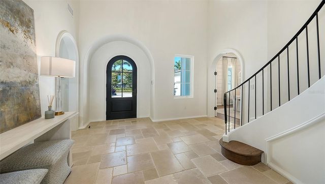 70 LIGHTHOUSE POINT DRIVE, Longboat Key, FL 34228