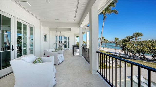 70 LIGHTHOUSE POINT DRIVE, Longboat Key, FL 34228