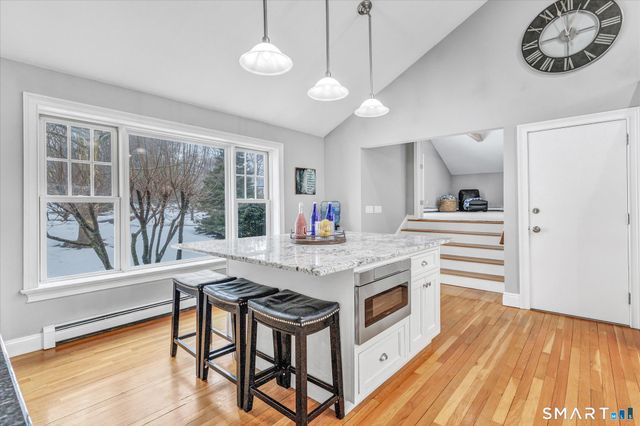 10 Doe Hollow Drive, Trumbull, CT 06611