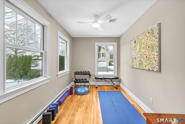 10 Doe Hollow Drive, Trumbull, CT 06611