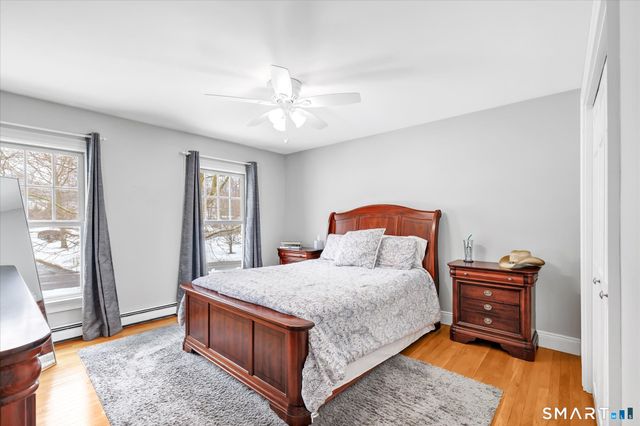 10 Doe Hollow Drive, Trumbull, CT 06611