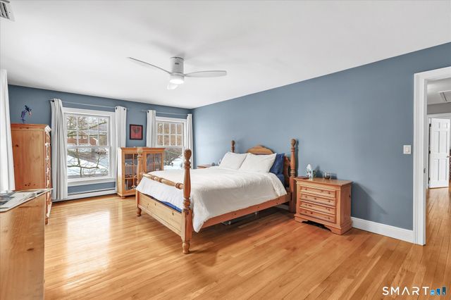 10 Doe Hollow Drive, Trumbull, CT 06611