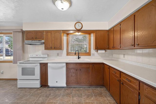 7750 DEER LANE, Wisconsin Rapids, WI 54494