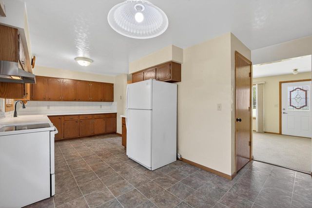 7750 DEER LANE, Wisconsin Rapids, WI 54494