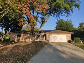 8N601 Stevens Road, Elgin, IL 60124