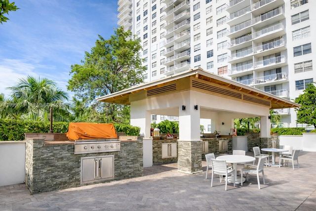 2851 NE 183rd Street 906E, Aventura, FL 33160