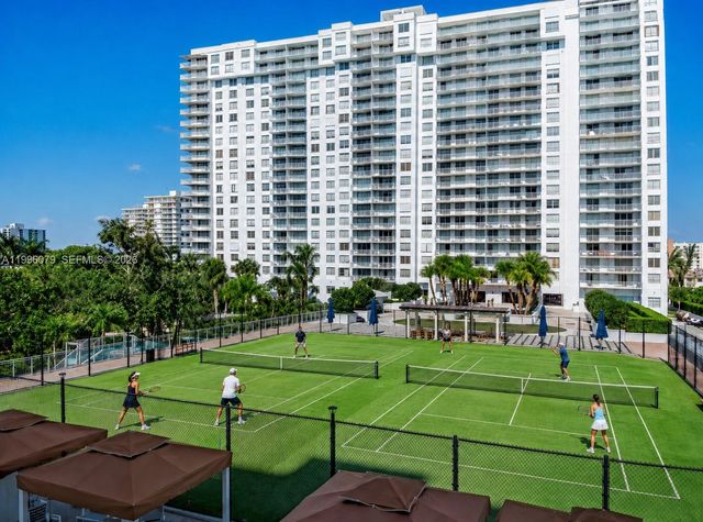 2851 NE 183rd Street 906E, Aventura, FL 33160