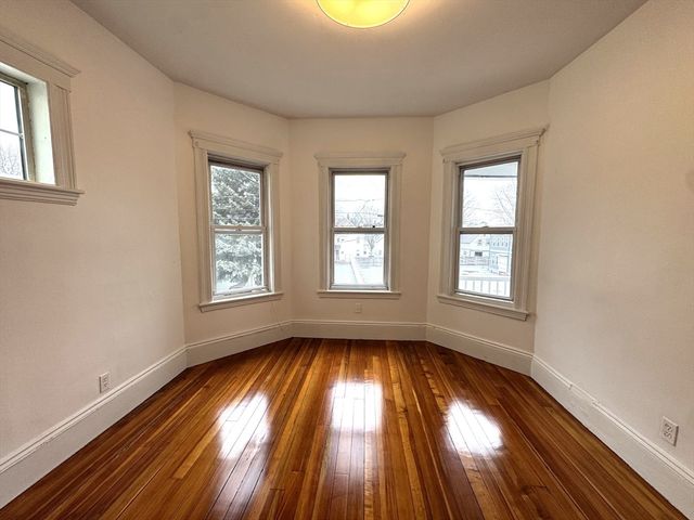 67 Washburn Ave. 2, Cambridge, MA 02140