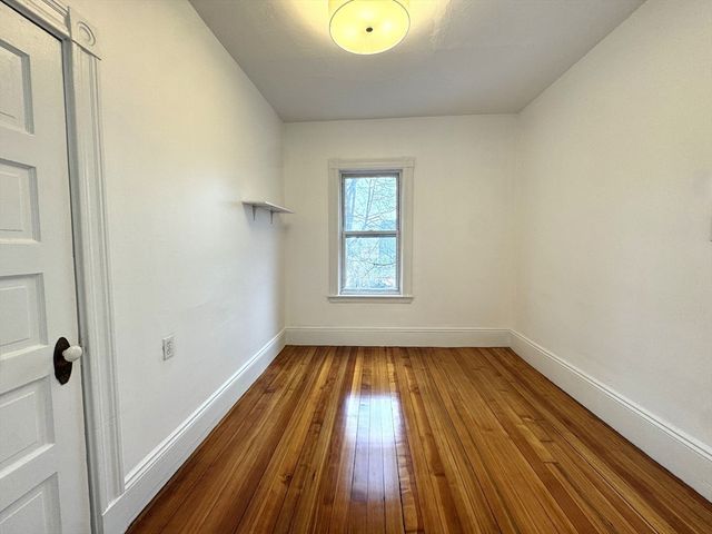 67 Washburn Ave. 2, Cambridge, MA 02140