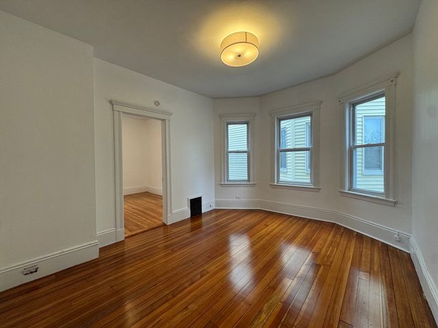 67 Washburn Ave. 2, Cambridge, MA 02140