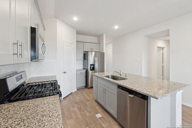 1686 kolbe, New Braunfels, TX 78130