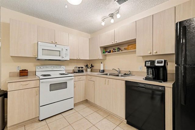 1501 LAS PACOS COURT, The Villages, FL 32162