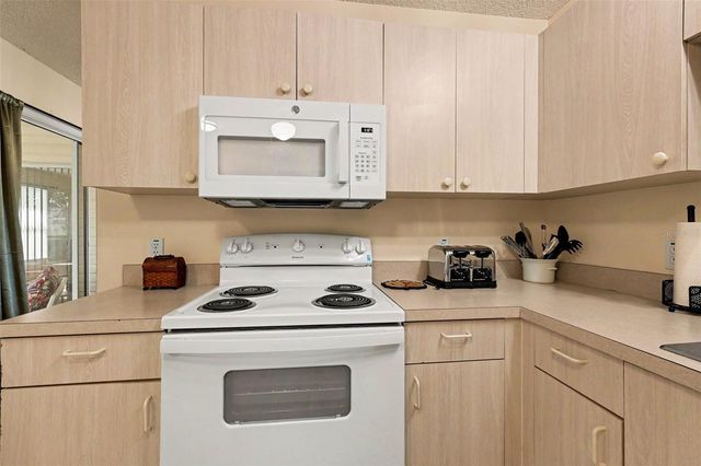 1501 LAS PACOS COURT, The Villages, FL 32162