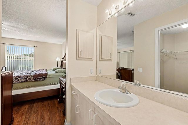 1501 LAS PACOS COURT, The Villages, FL 32162
