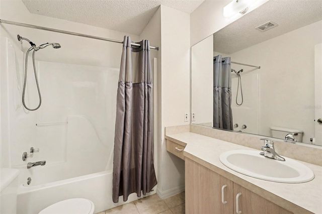 1501 LAS PACOS COURT, The Villages, FL 32162