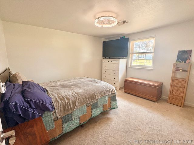 924 W Park Avenue, Checotah, OK 74426