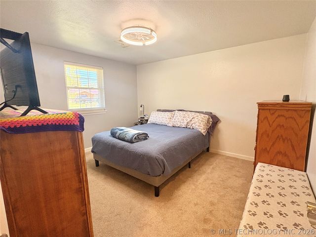 924 W Park Avenue, Checotah, OK 74426