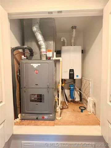 924 W Park Avenue, Checotah, OK 74426