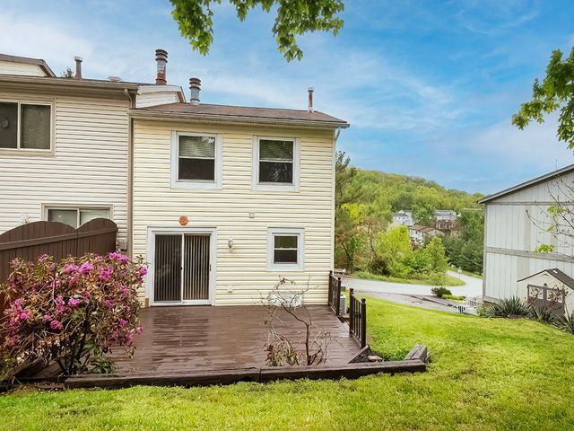 3252 Camberly DRIVE, Hampton, PA 15044