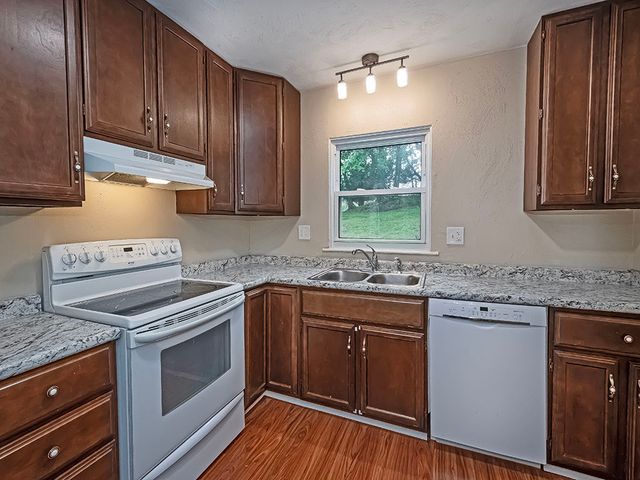 3252 Camberly DRIVE, Hampton, PA 15044