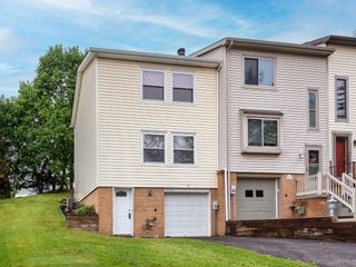 3252 Camberly DRIVE, Hampton, PA 15044